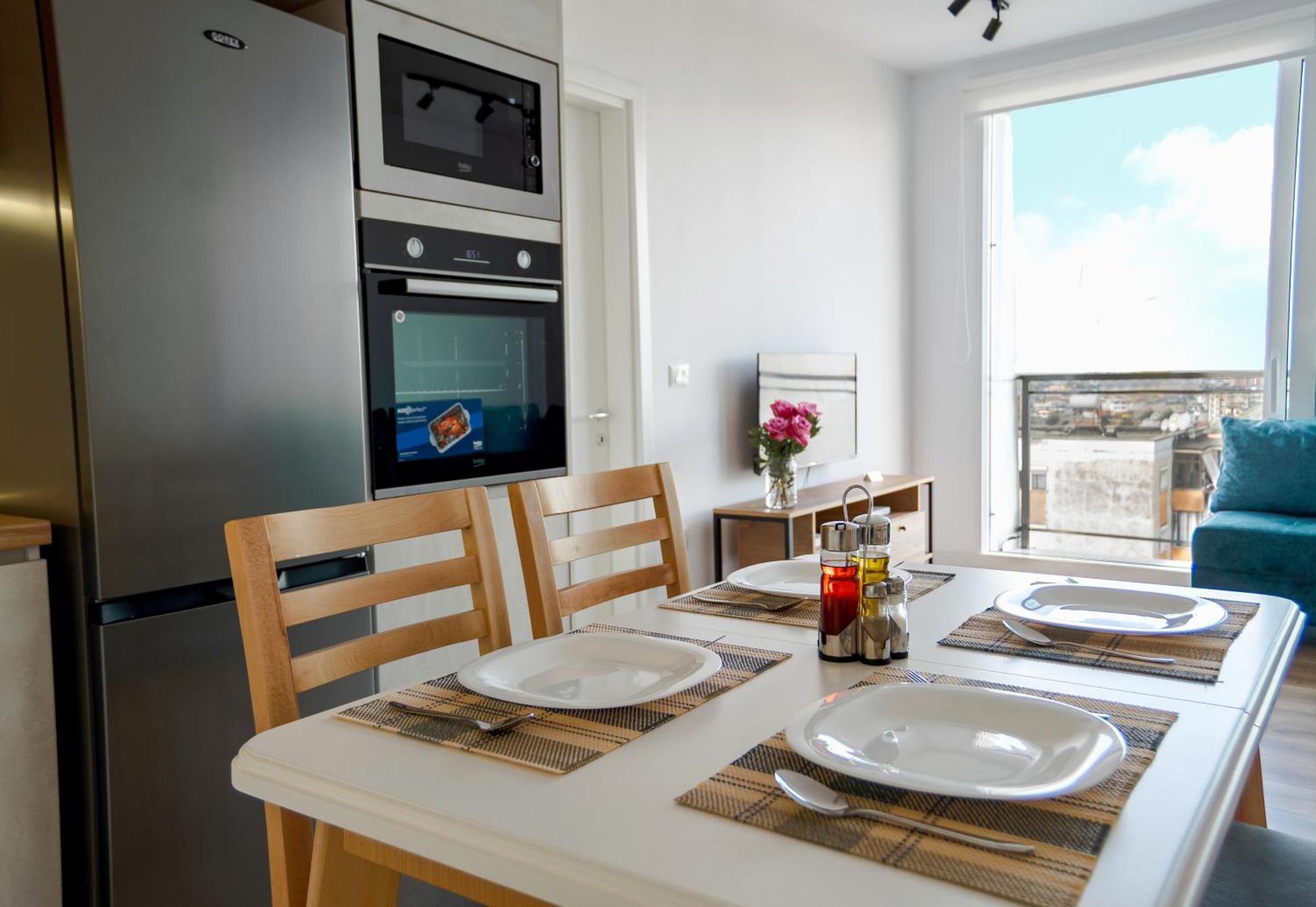 Urban Serenity City Skyline View Apartment 1 티라나 외부 사진